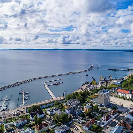 Offshore-hotel Sassnitz-mukran 3*